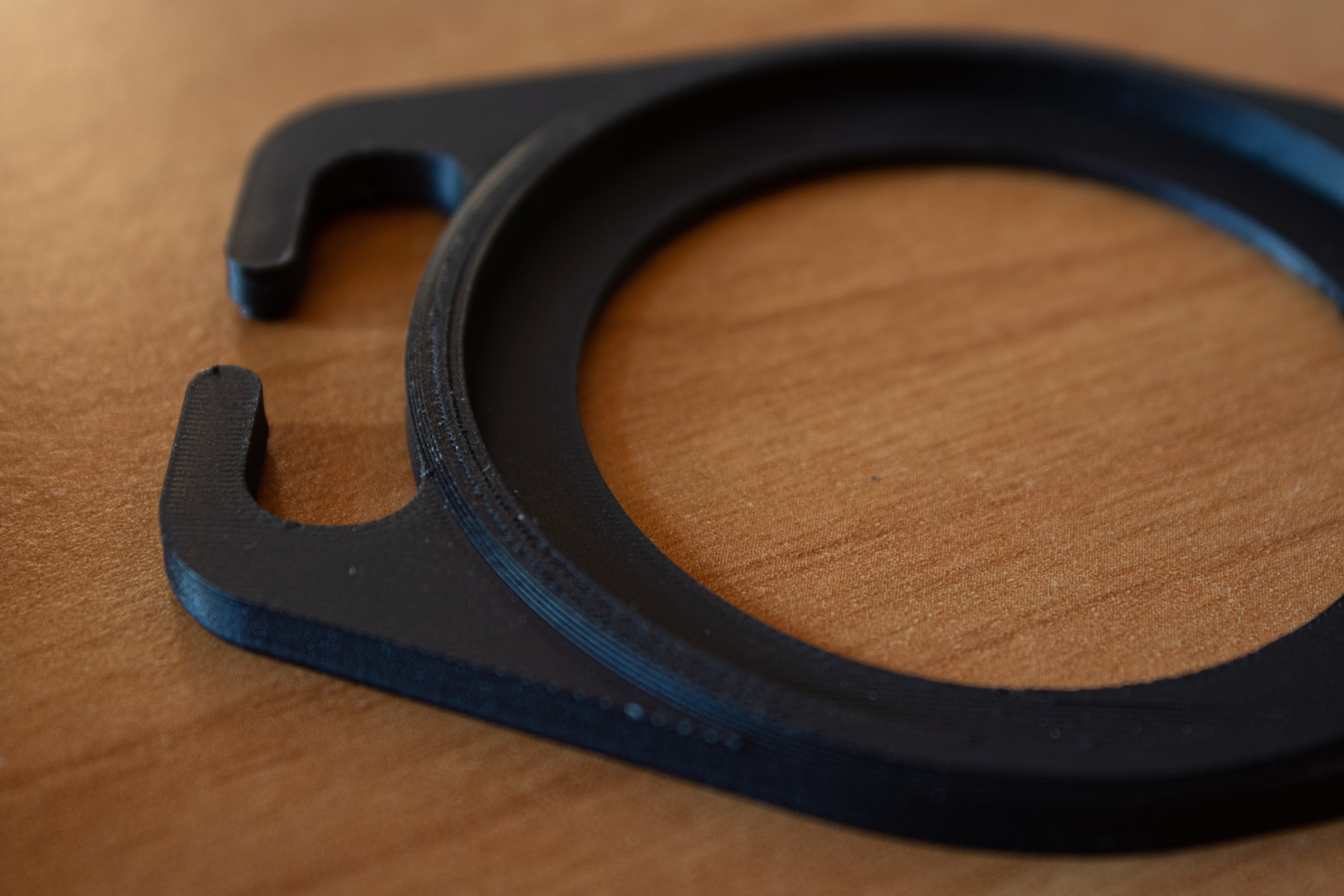 Miniatura 4 do modelo 3D Lens Cap Holder for Camera Strap