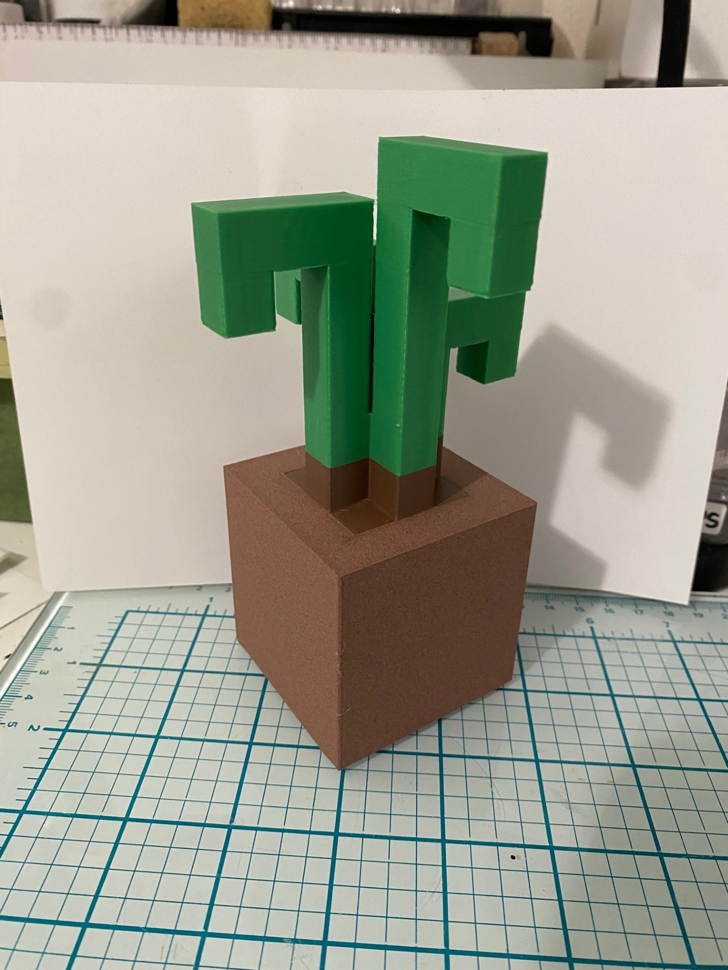 Crossy Road - Sad Plant