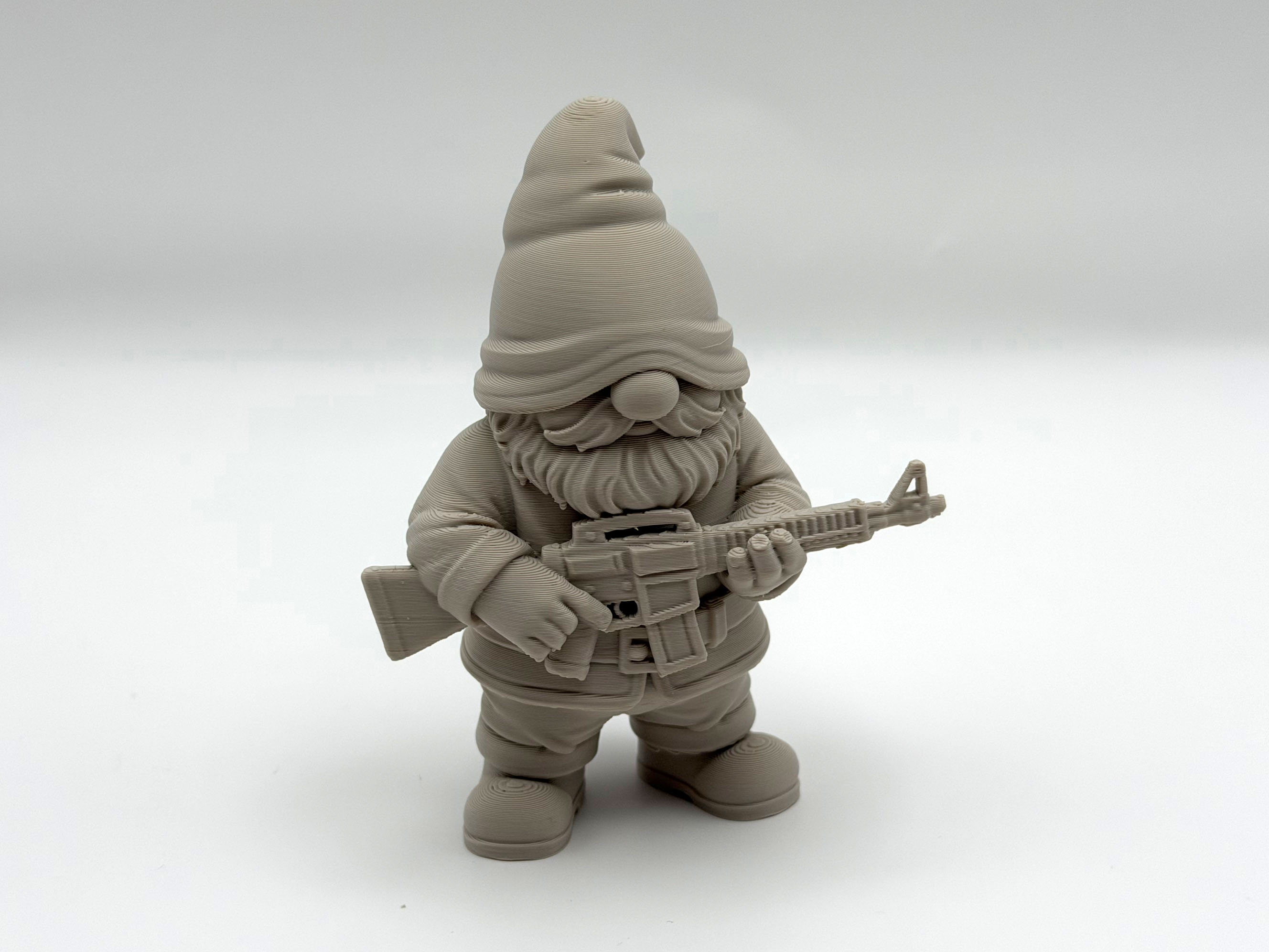 Miniatura 2 do modelo 3D Automatic Rifle Gnome