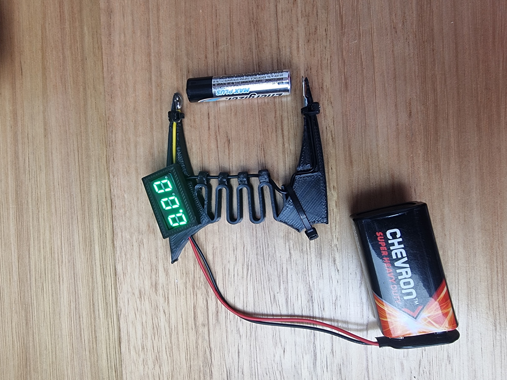 AAA and AA Battery voltage checker