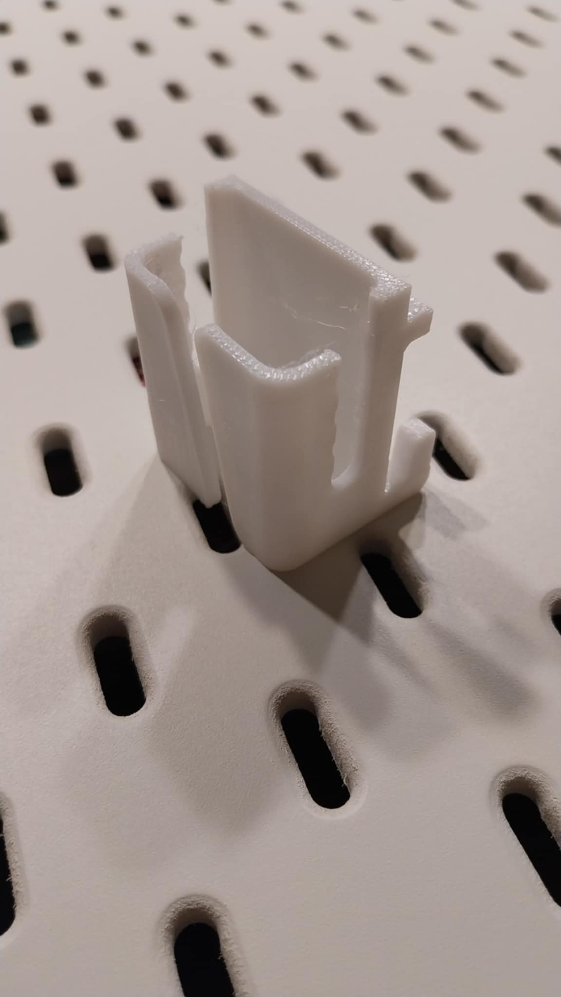 Skadis Vertical Cable Channel -optimized for 3d printing without supports-