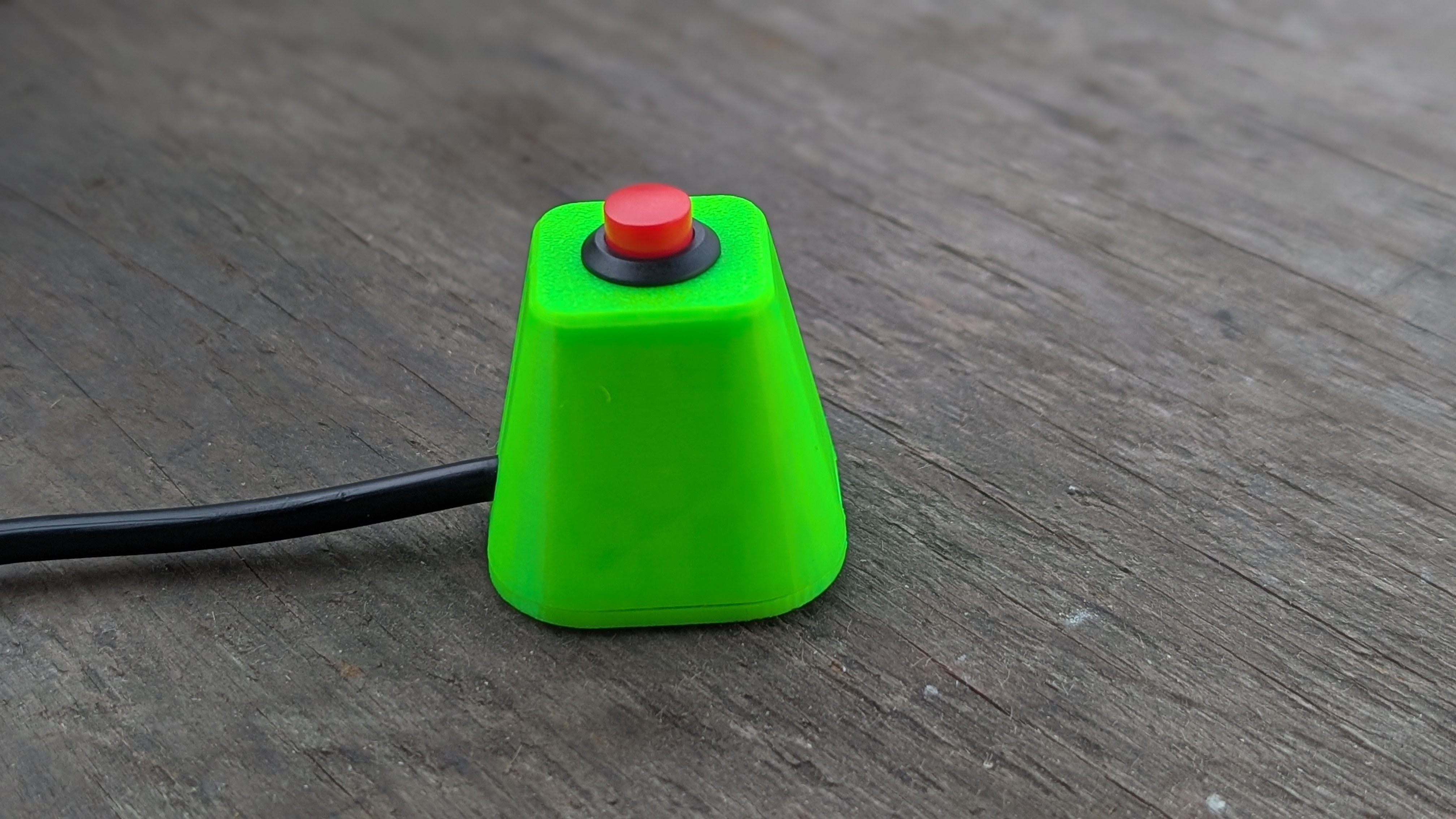 Hma Radio PTT Switch Enclosure for M12 Push Button, Snap-Fit Magnetic Base — thumbnail 4
