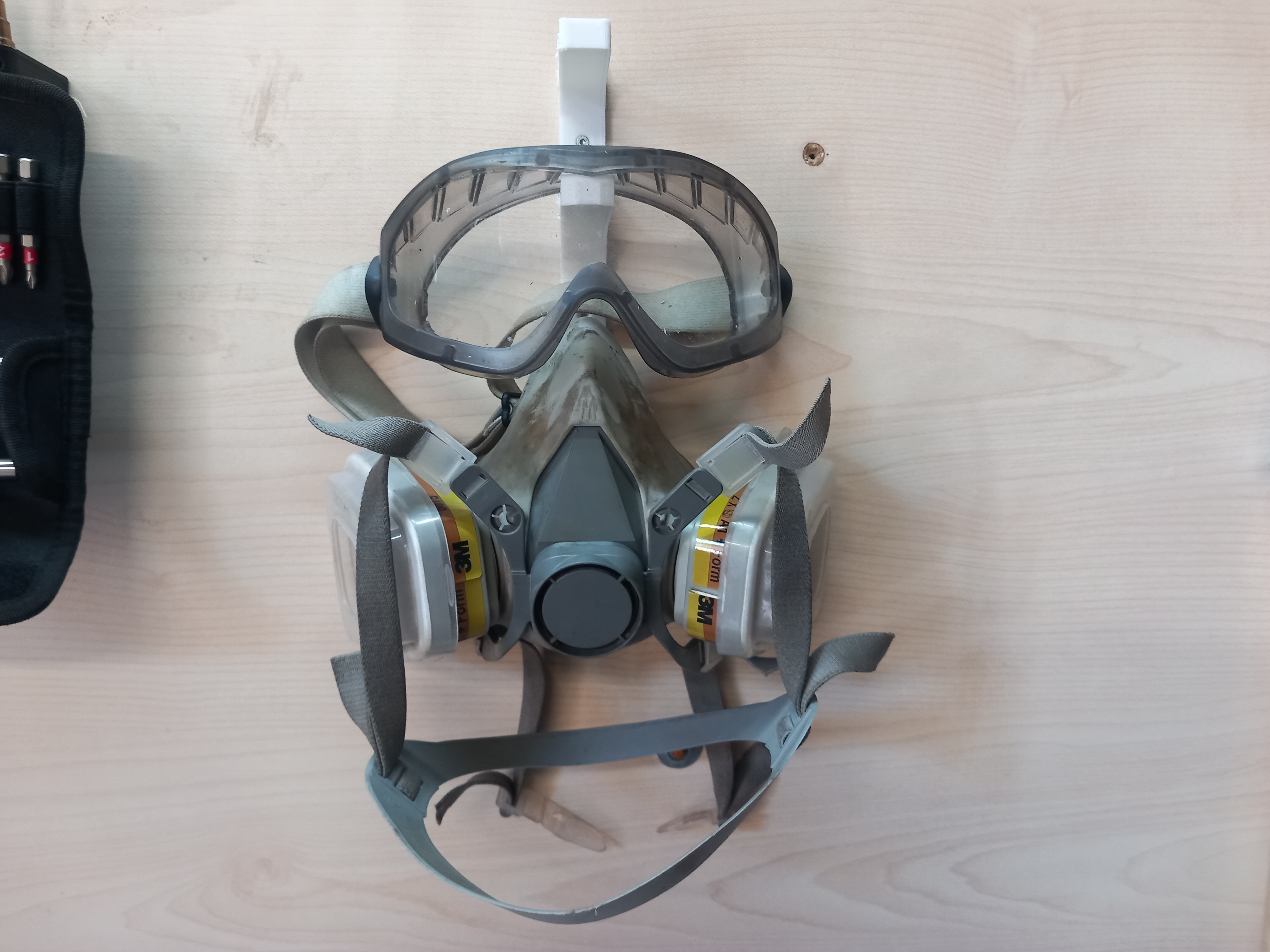 Respirator Wall Mount