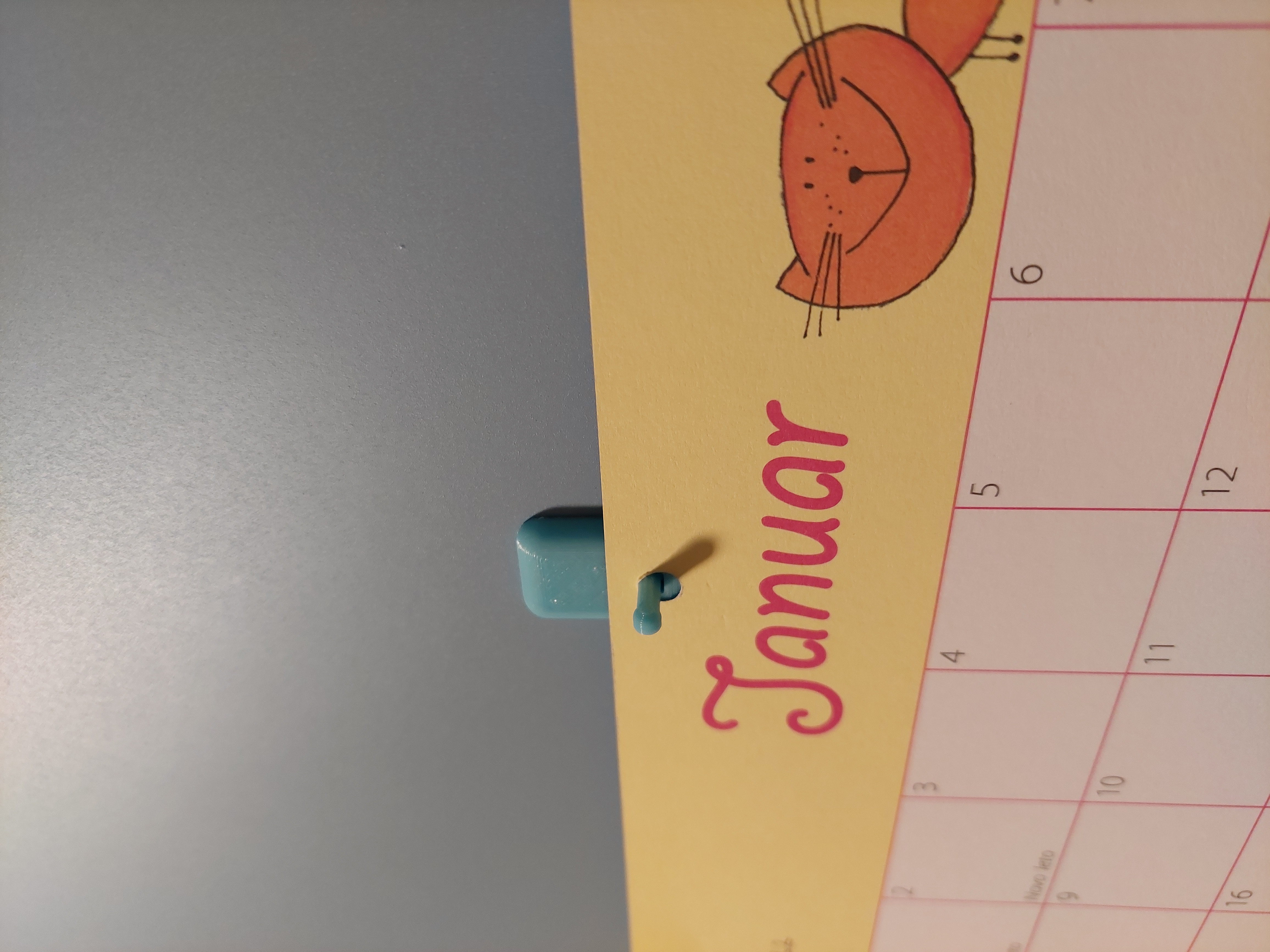 thin hanger - for small holes