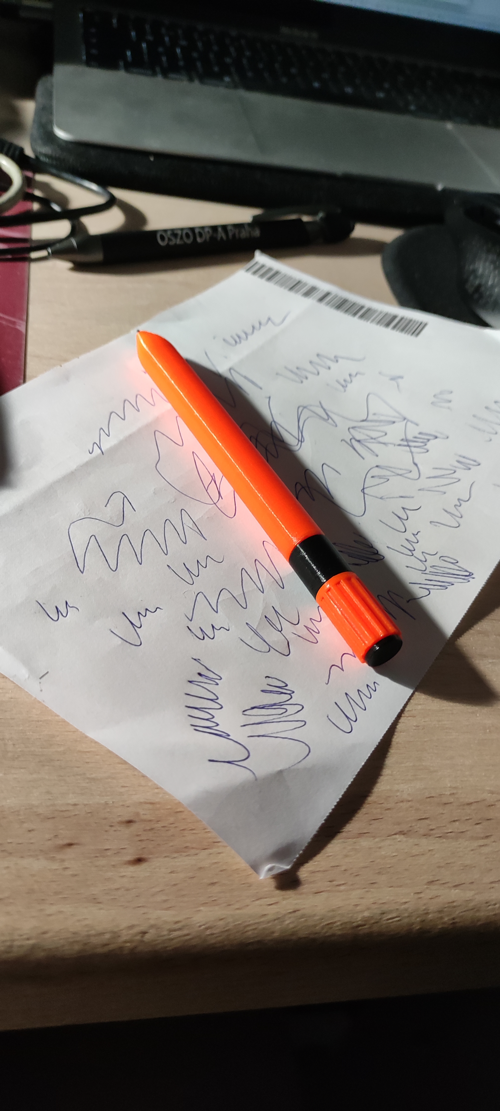 Screw pencil