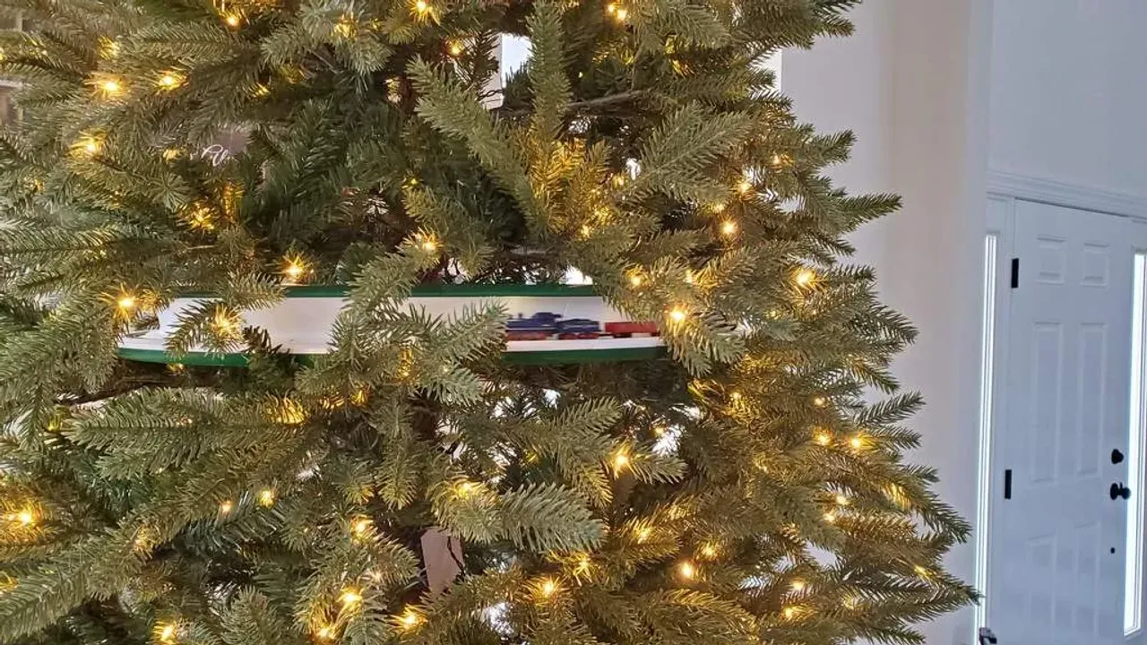 Z-Scale Christmas Tree Train Ring by Aspengt | Download free