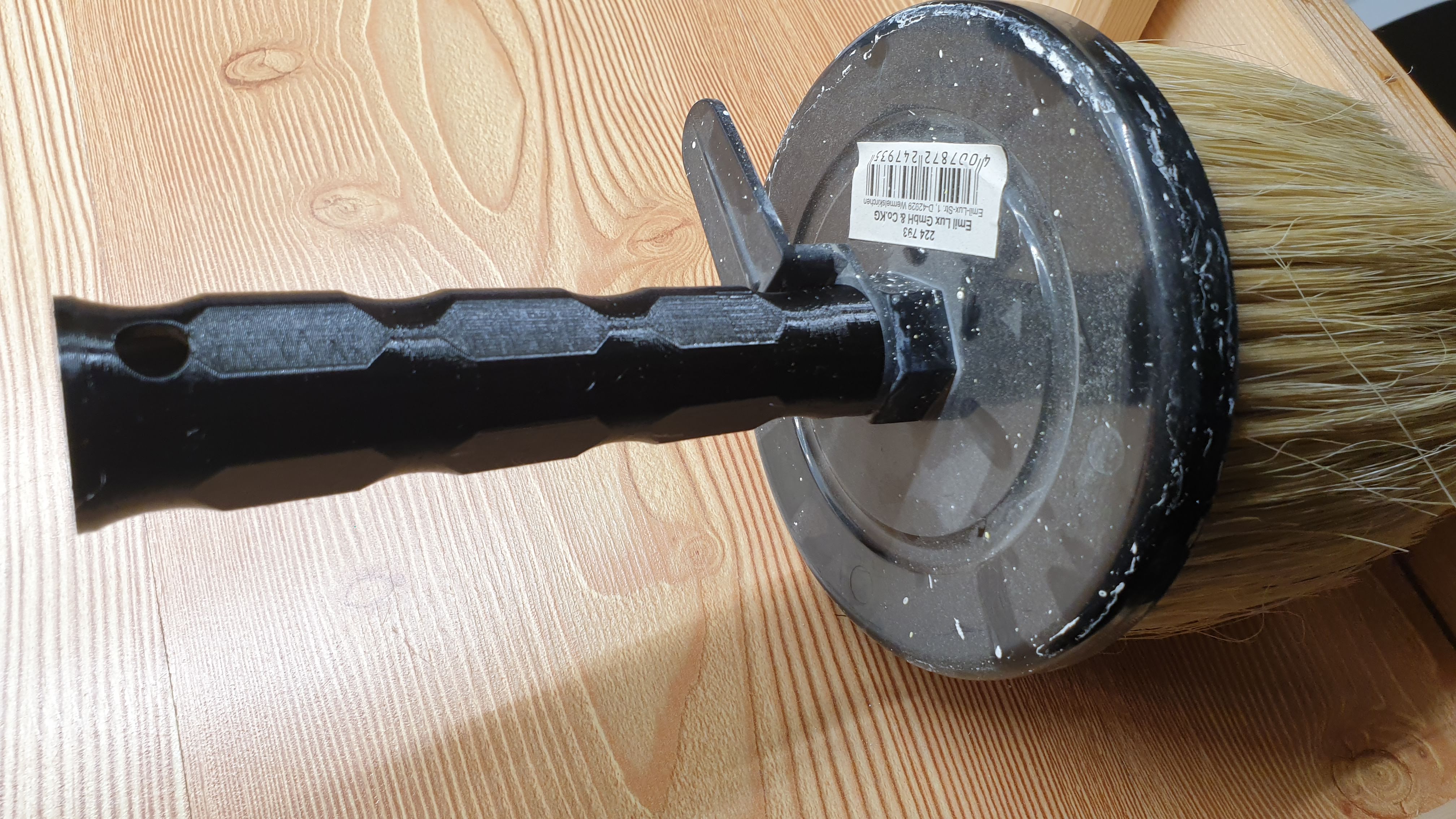 Paint-brush handle
