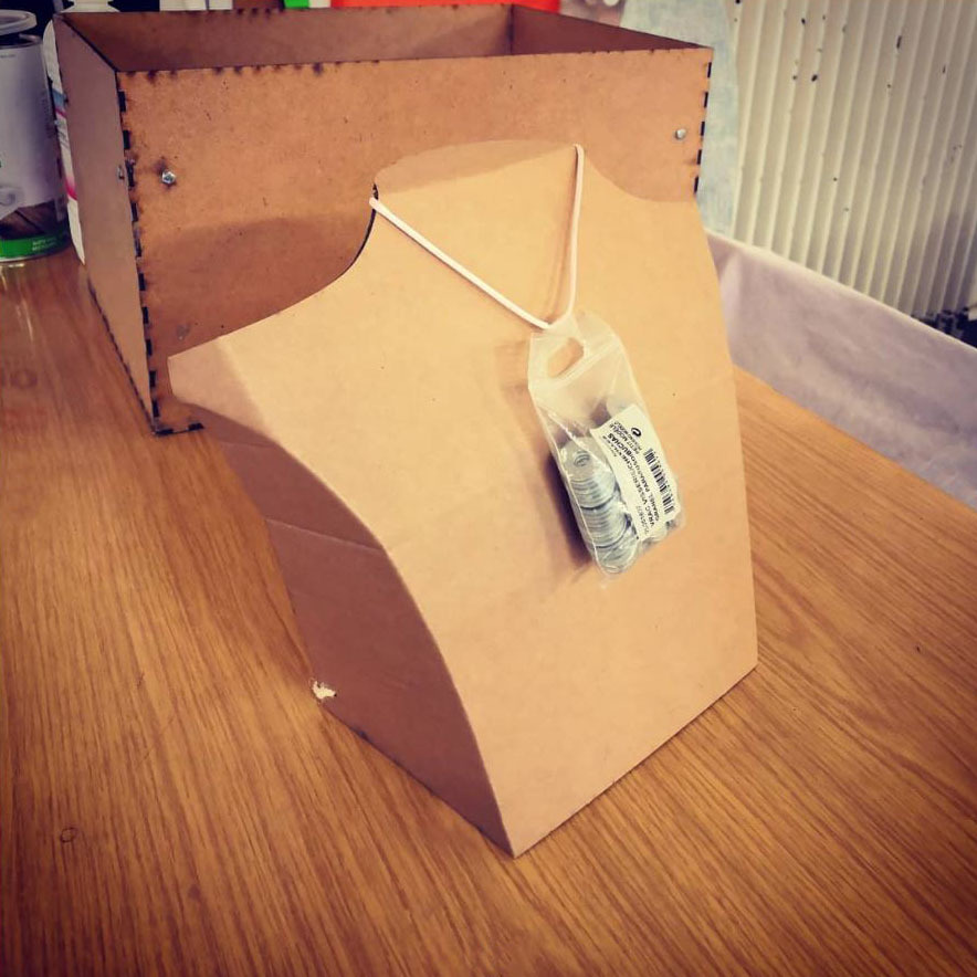 Buste à bijoux // bust jewelry laser cut