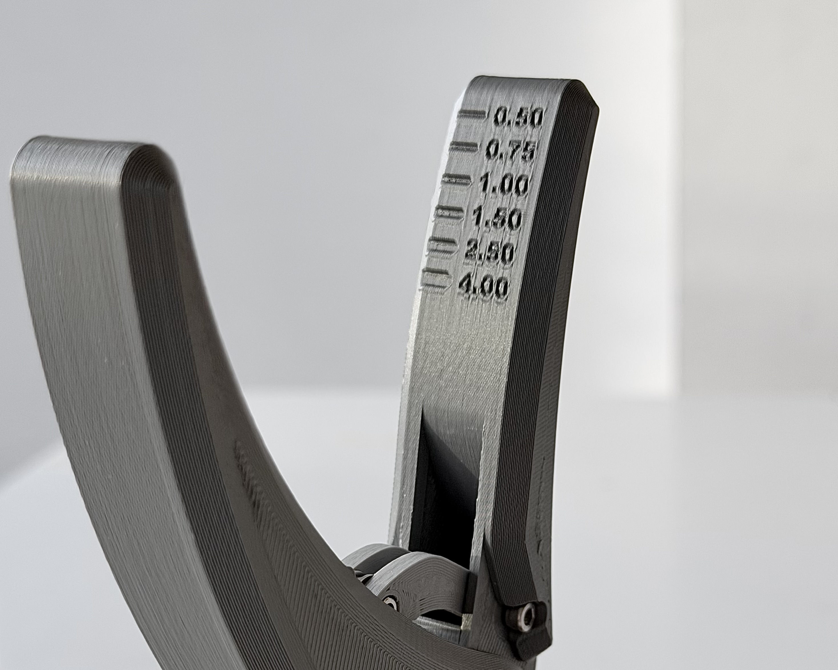 Miniatura 4 do modelo 3D Wire Stripper Pro – Functional Maker Tool
