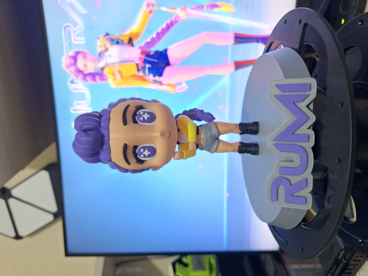 Rumi Chibi Dolls Display Base