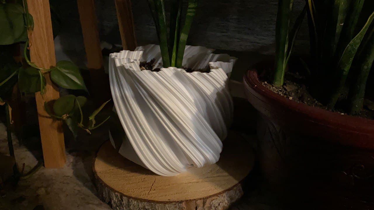 Spiral Pot
