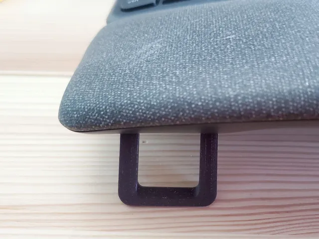 Logitech K860 7 degree keyboard foot
