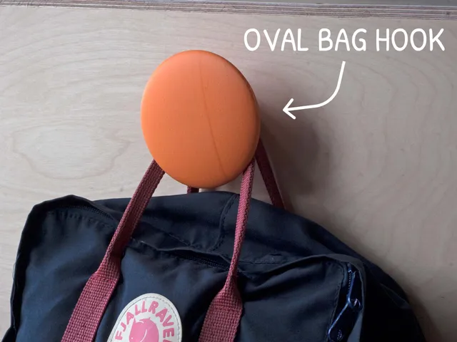 OVAL BAG HOOK