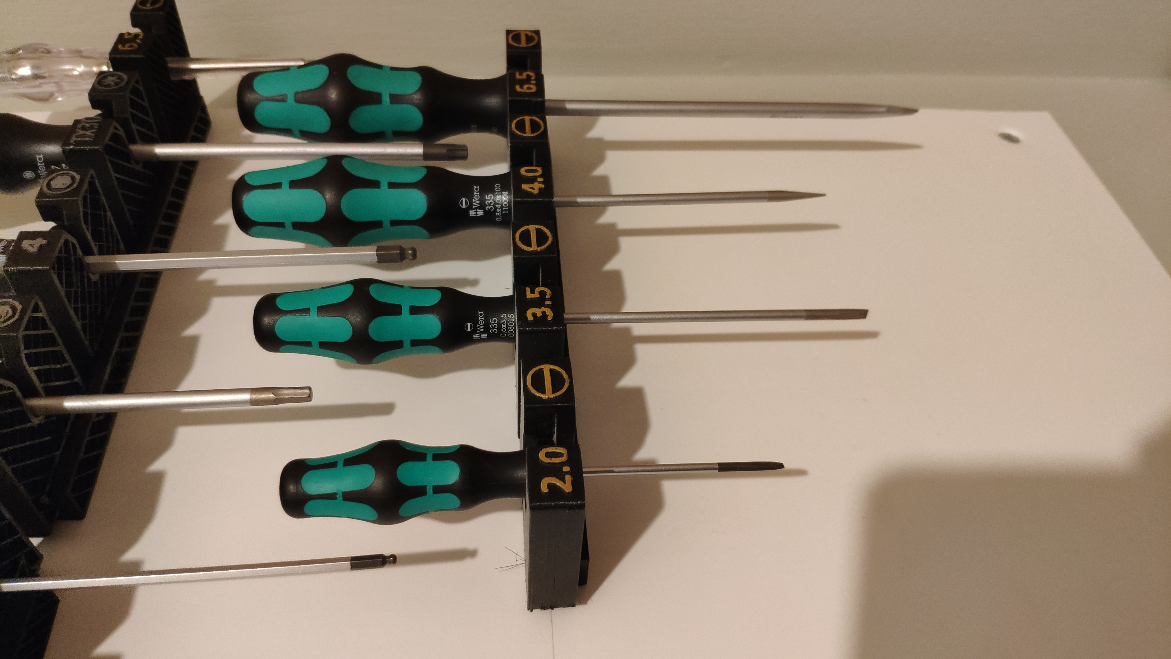 Miniatura 2 do modelo 3D Wera screwdriver holder
