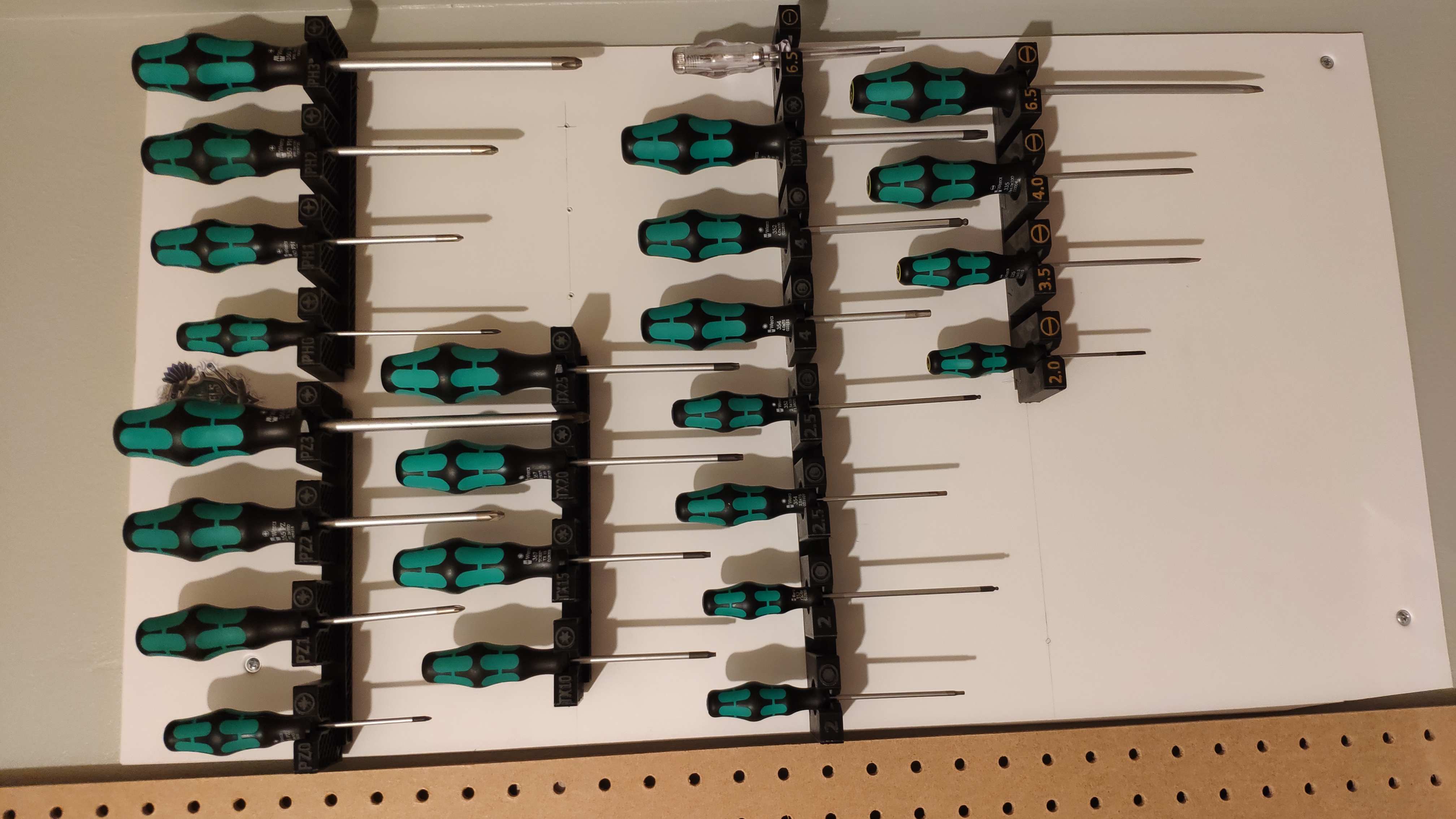 Miniatura 4 do modelo 3D Wera screwdriver holder