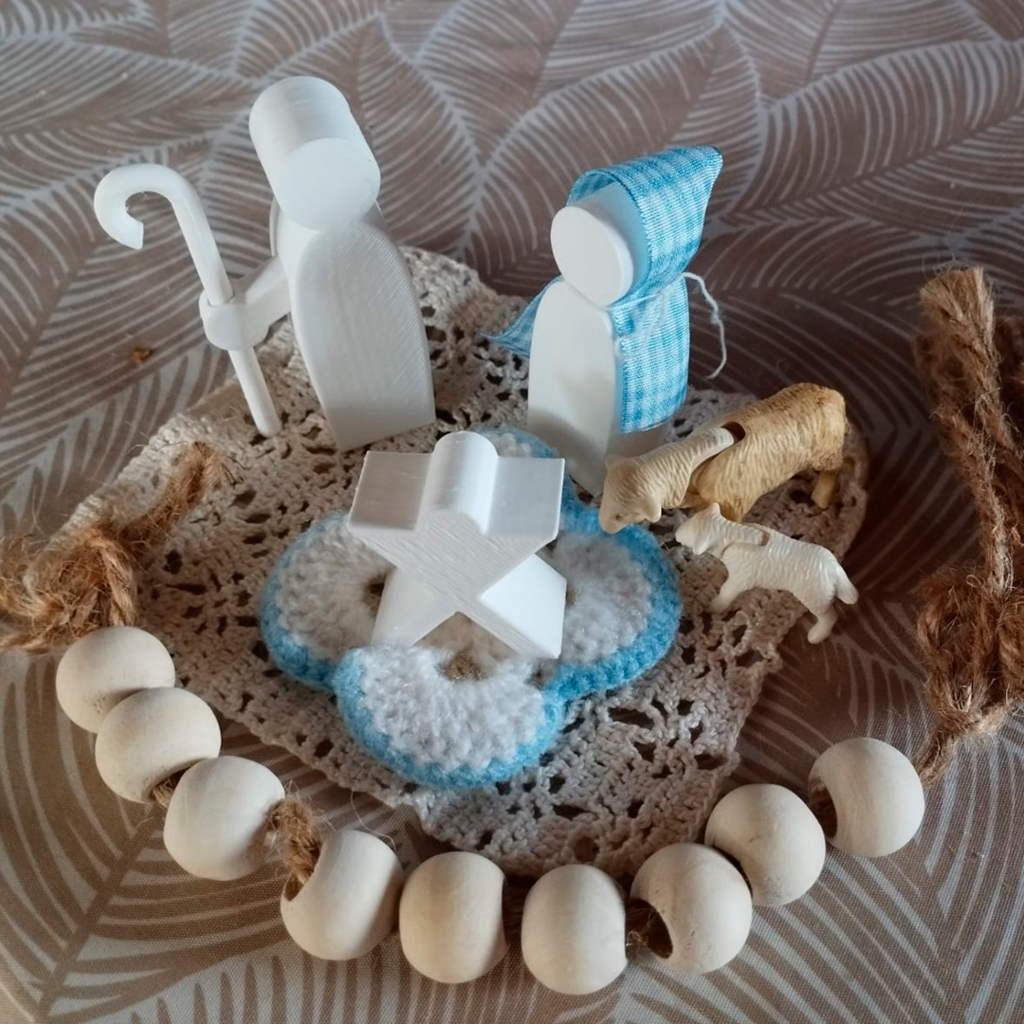 Miniatura 2 do modelo 3D Simple Three-Piece Nativity Set