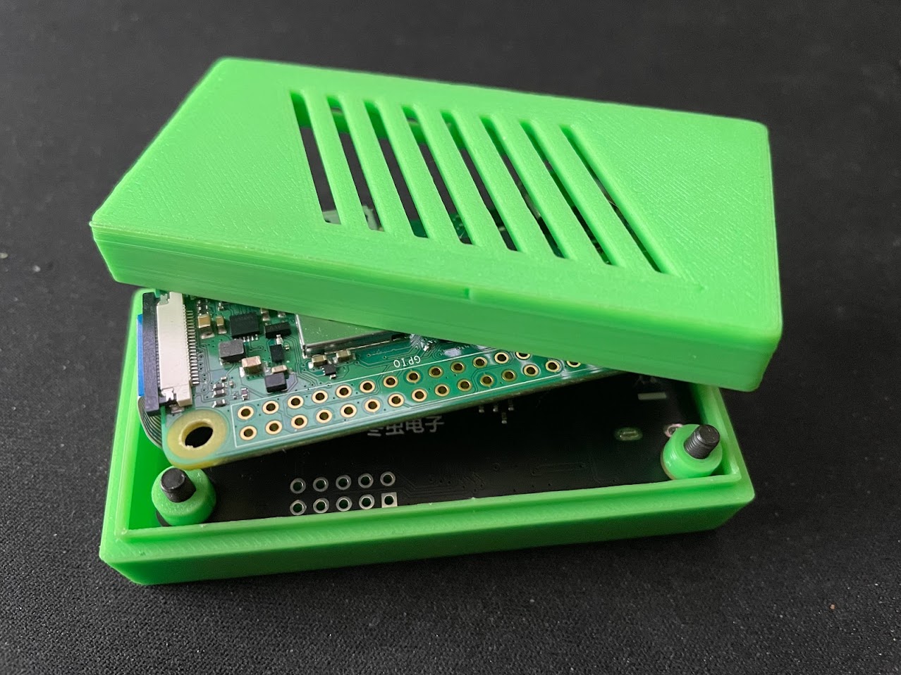 Miniatura 4 do modelo 3D Raspberry Pi Zero 2 W case (PiKVM)