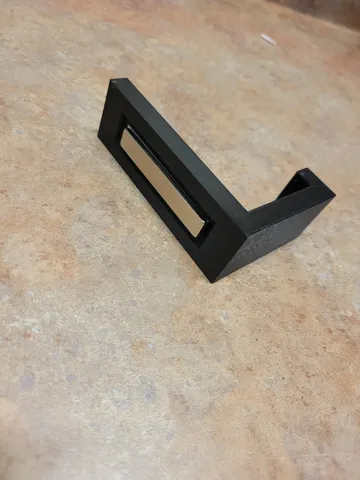 Magnetic Shelf