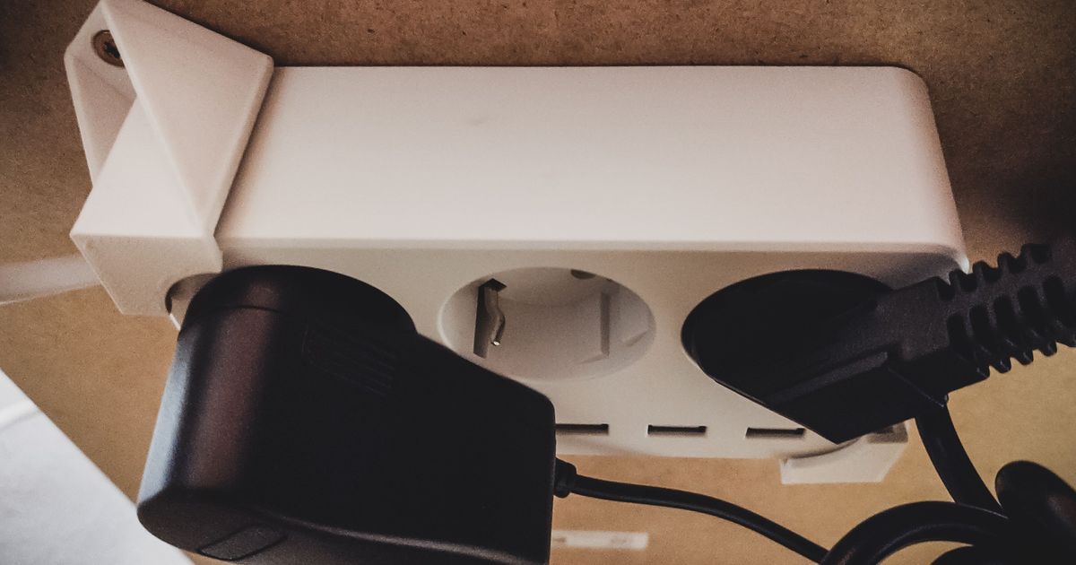 Power Strip Bracket 40mm by cbaoth Download free STL model