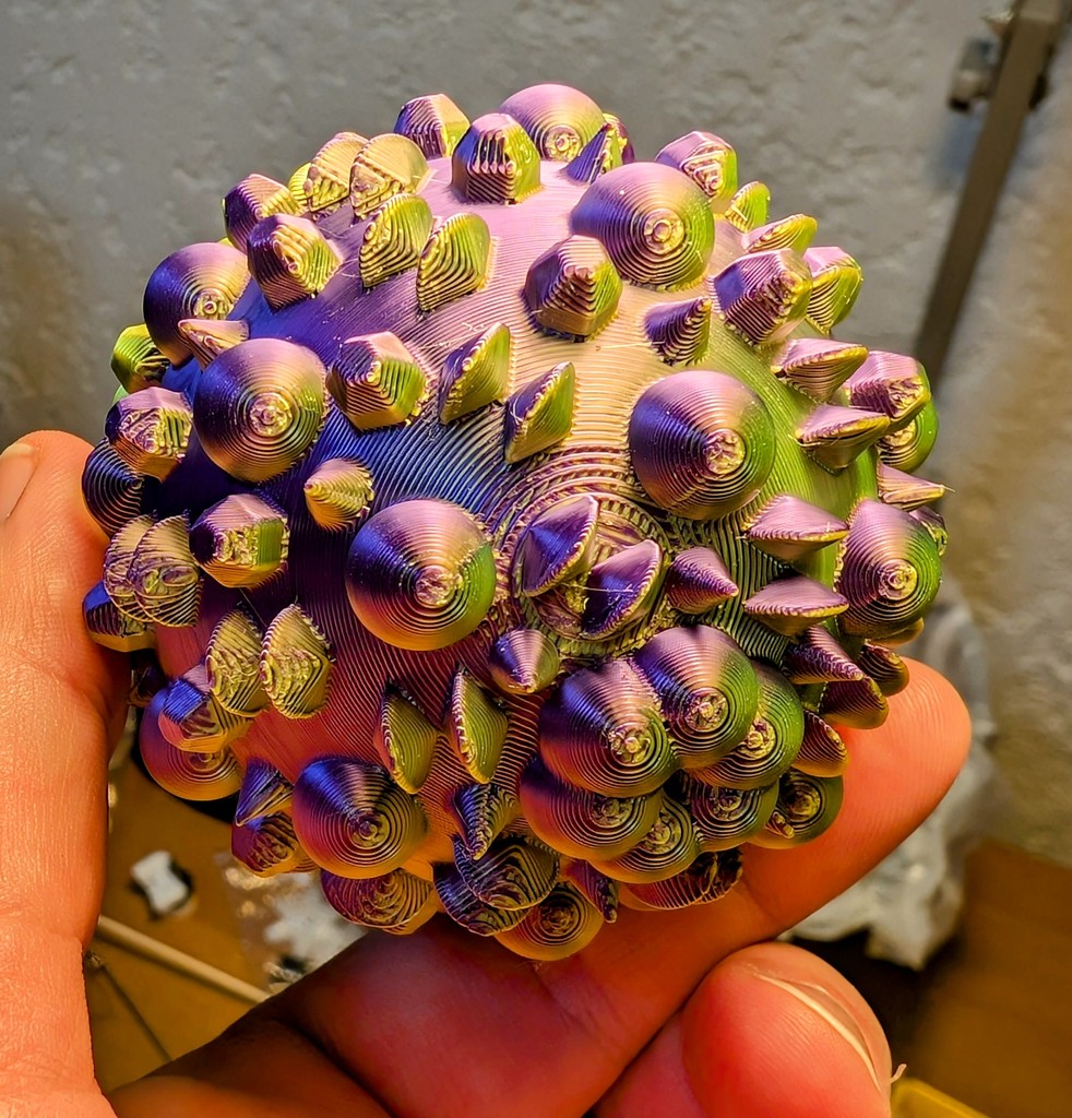 Fidgoccoli - The tactile experience ball for fidgeting  / stress relief