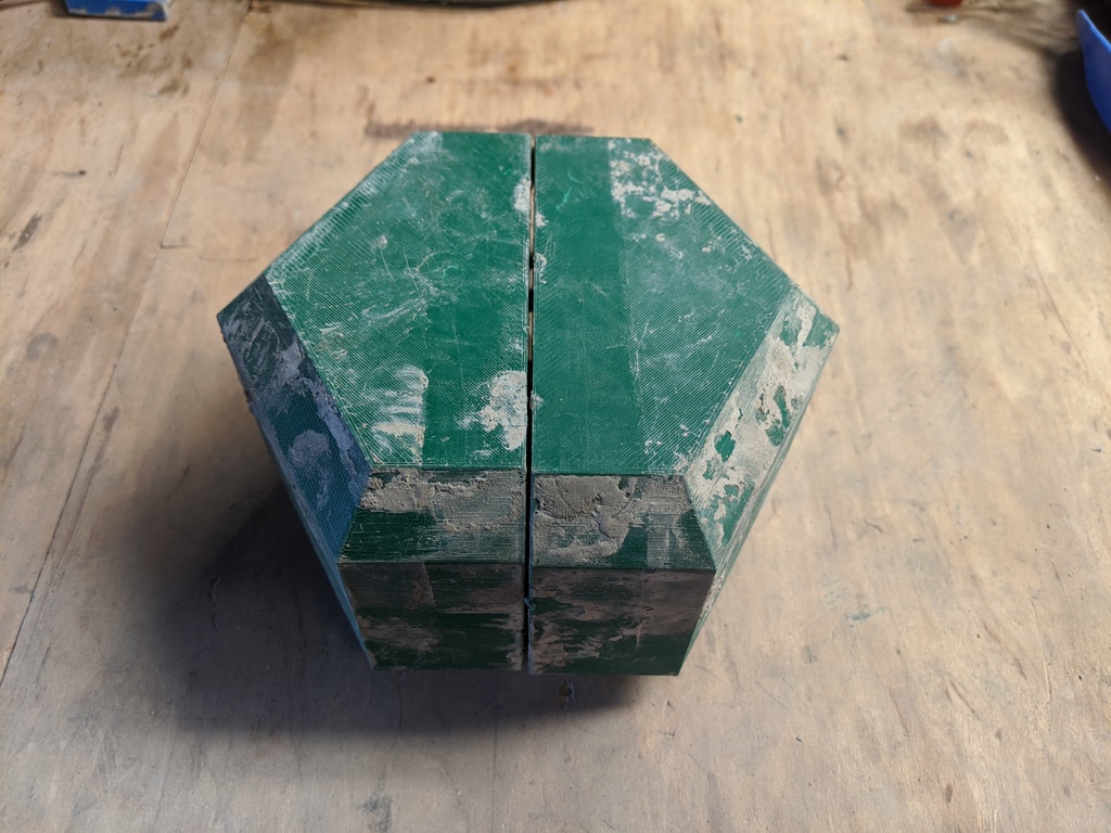 Concrete Dumbbells — thumbnail 3