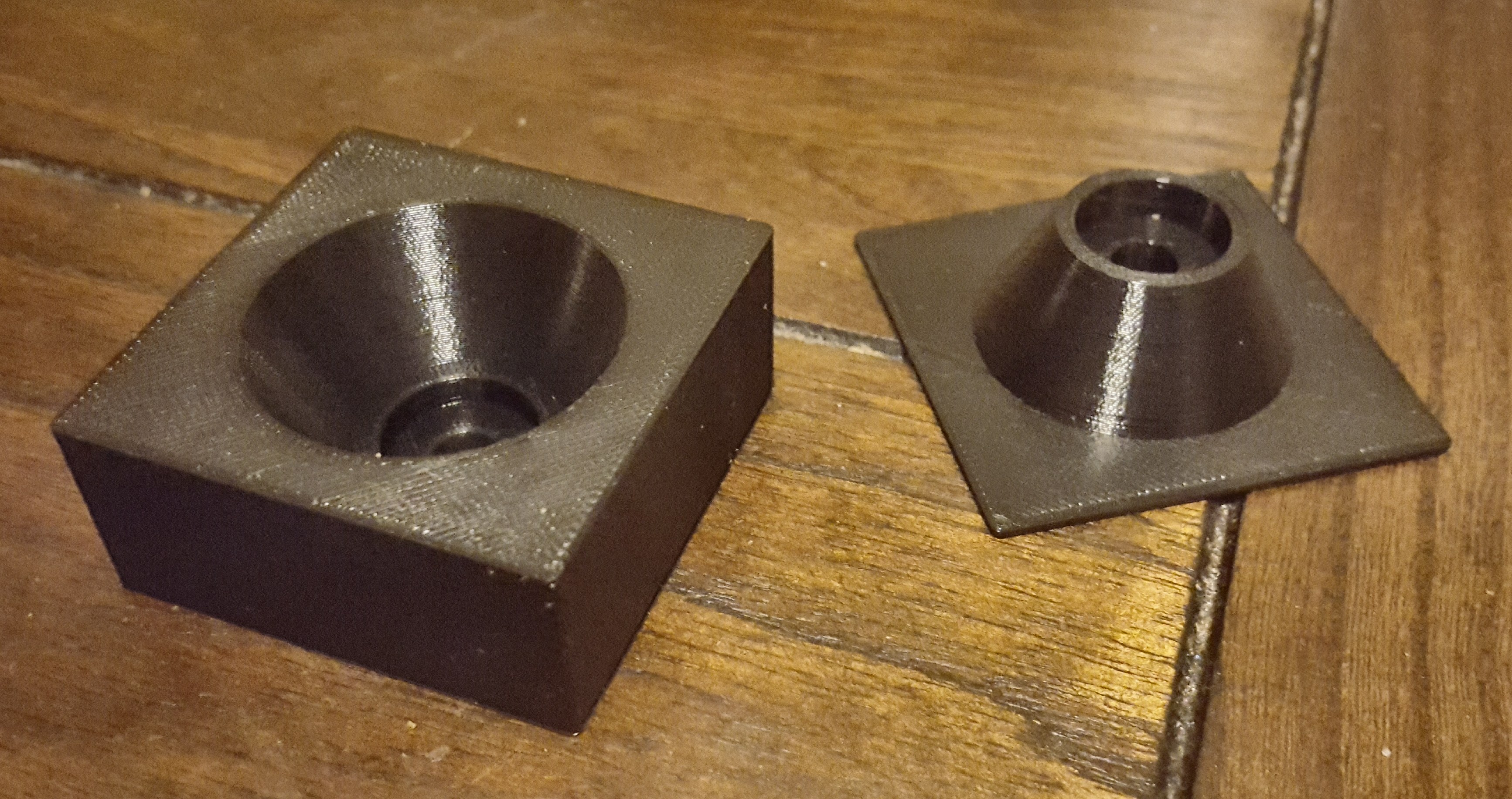 Miniatura 2 do modelo 3D IKEA Lack Table Stack Coupler