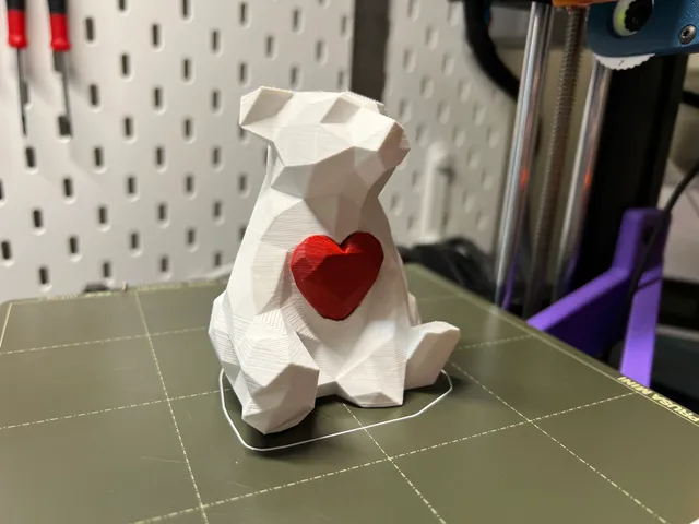 Bear with Heart - Low Poly
