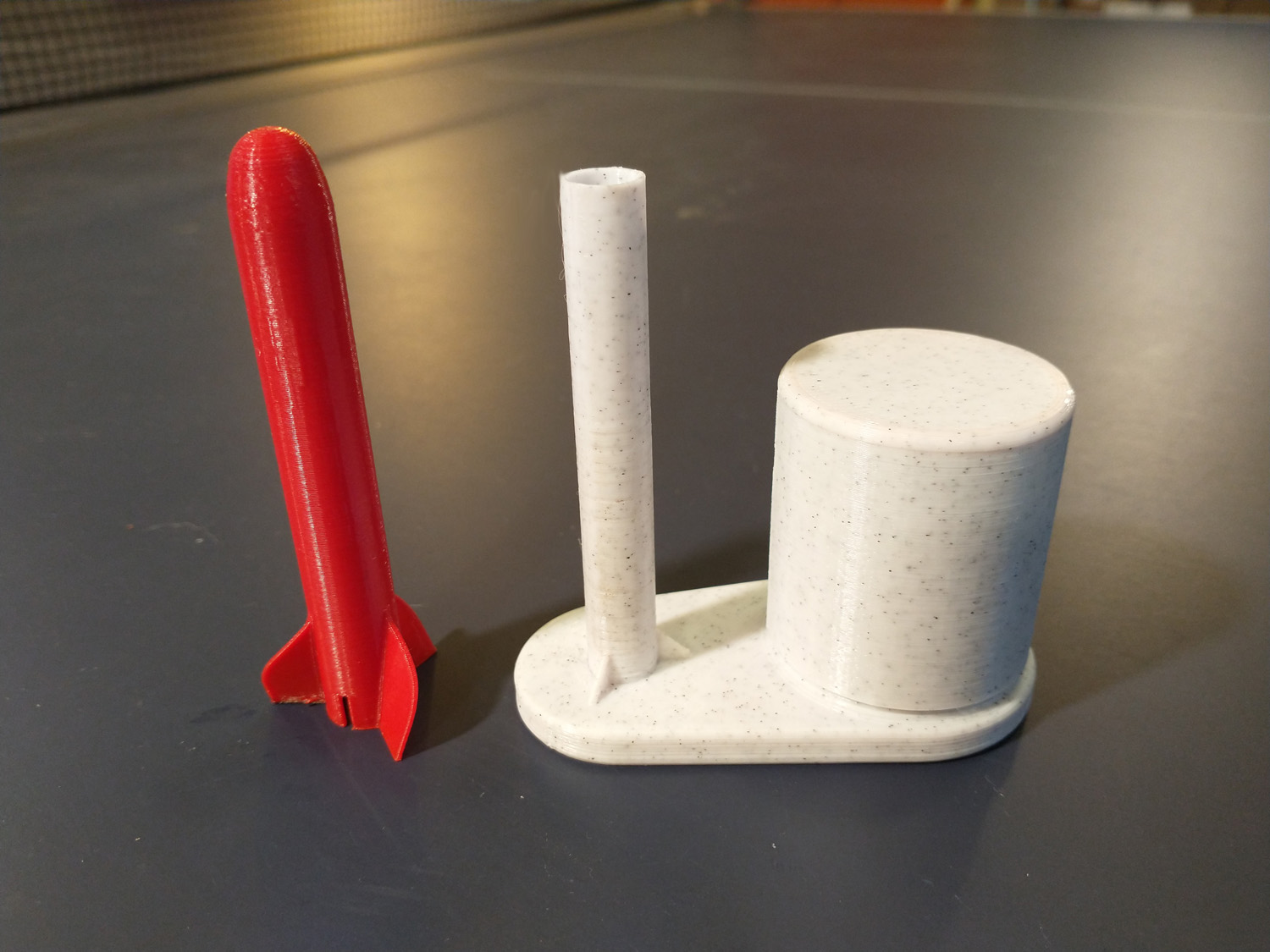Miniatura 2 do modelo 3D Desktop Whomp Rocket