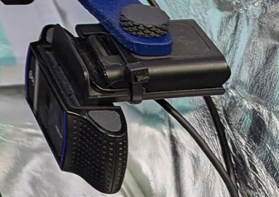 Knurled bolt for webcam mount