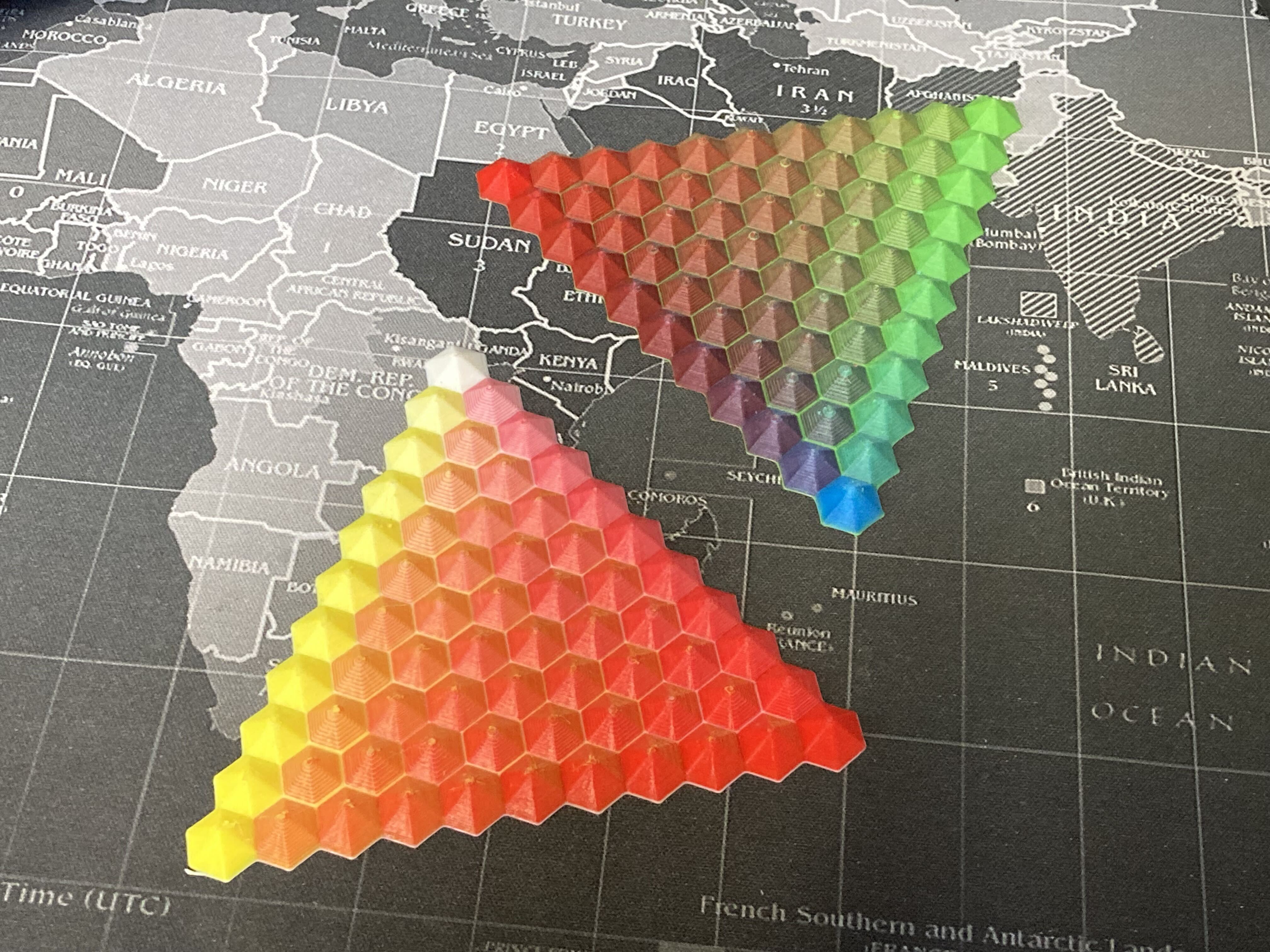 ColorMix Gradient Triangle (CMYKW)