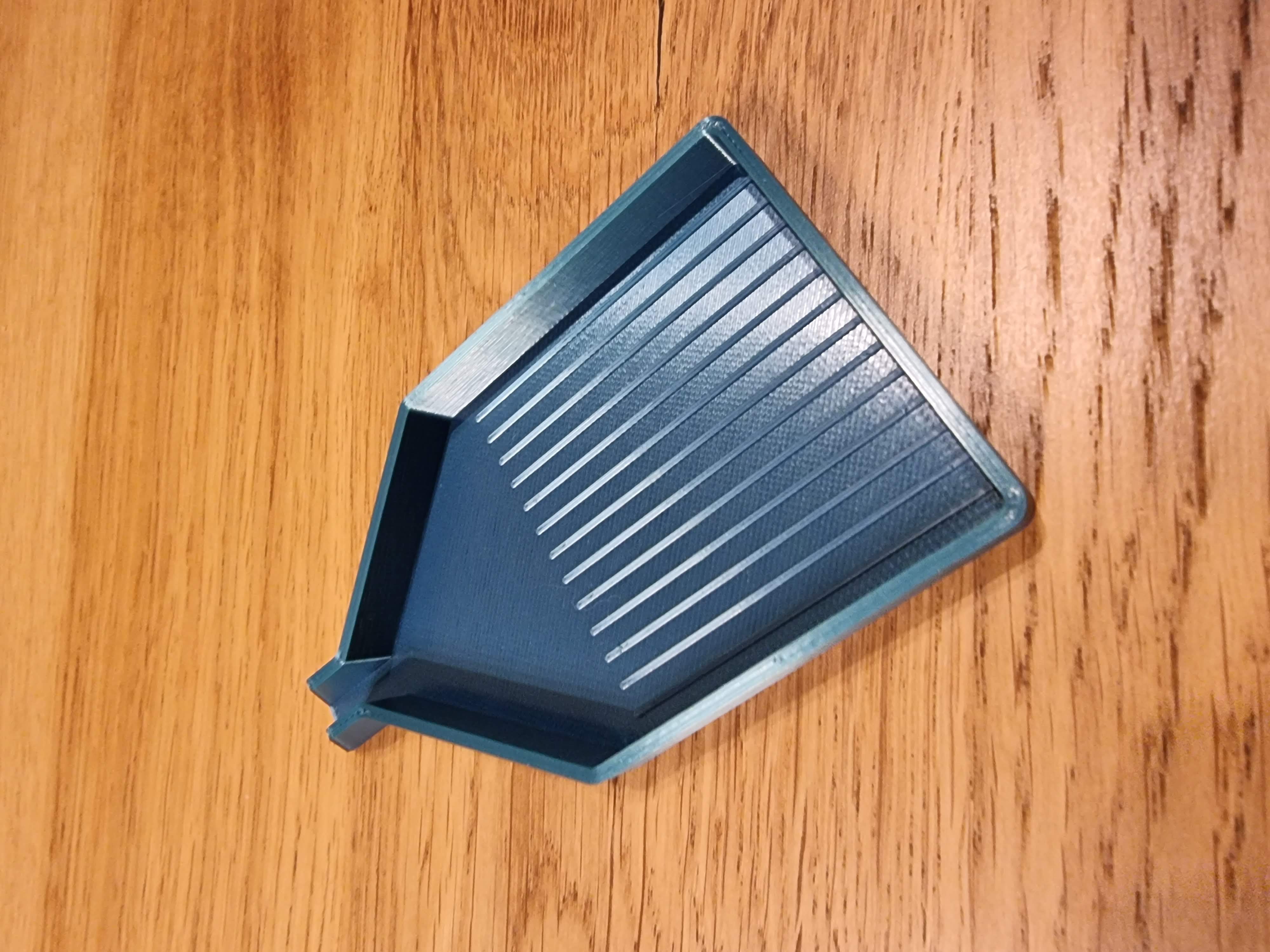 Diamond painting tray with funnel in the middle von Vertricus