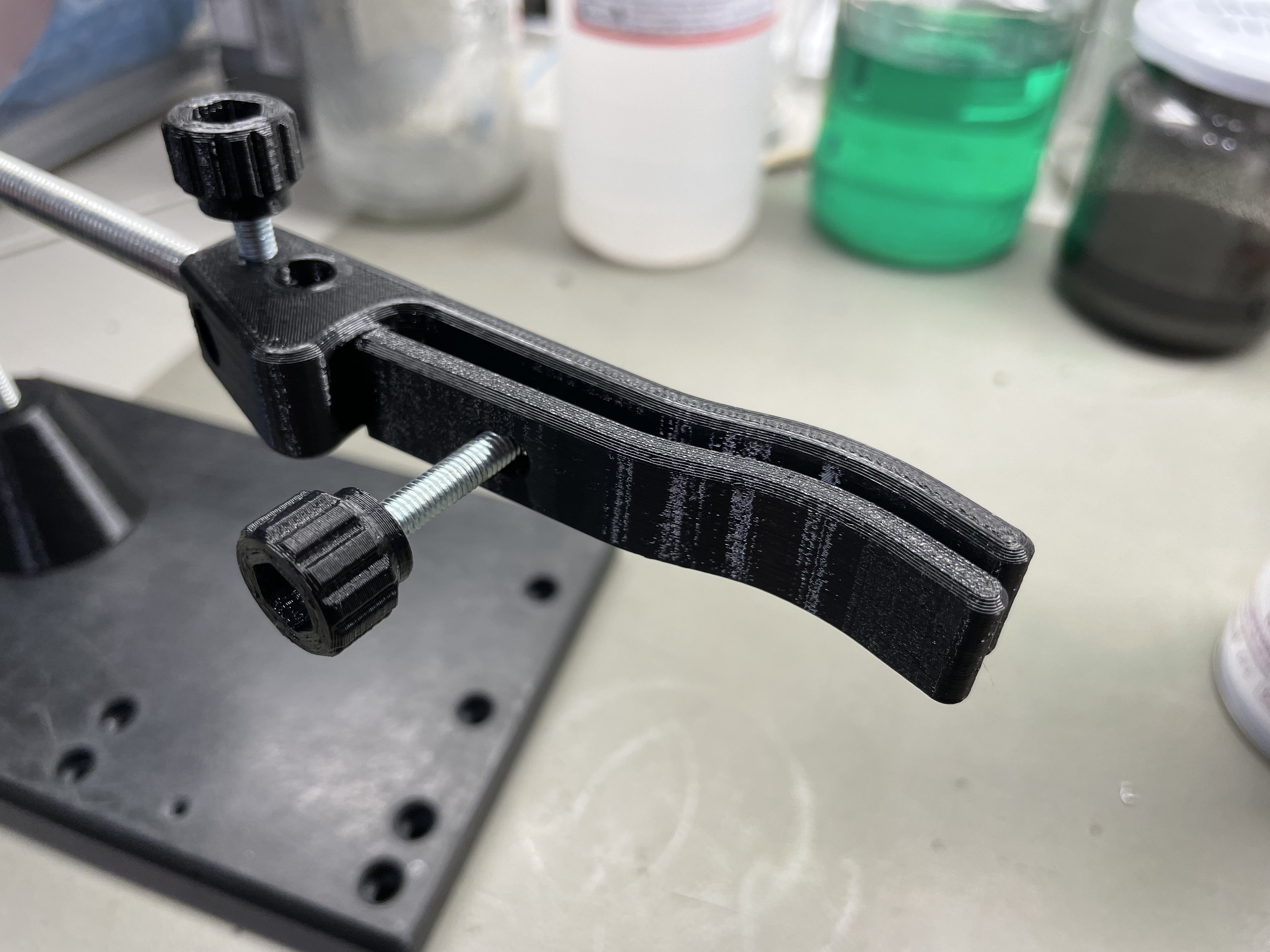 Miniatura 5 do modelo 3D Adjustable Lab Stand with Clamp