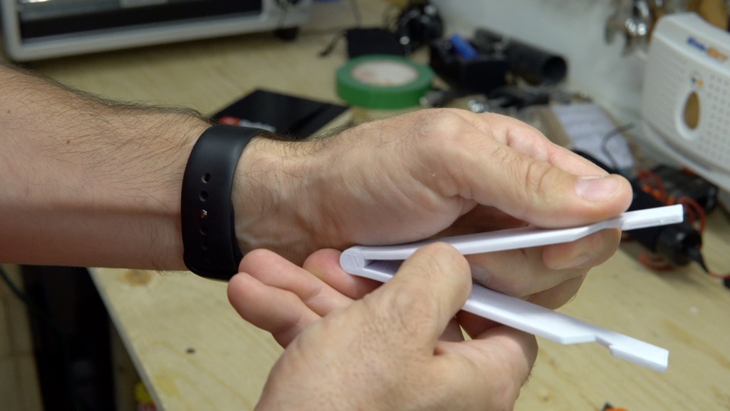 Miniatura 2 do modelo 3D Pocket iPad Stand Parametrics - Functional Hinge