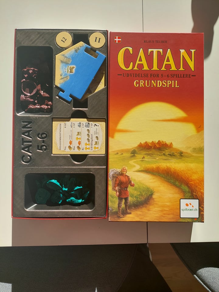 Settlers of catan organizer 5 to 6 players
