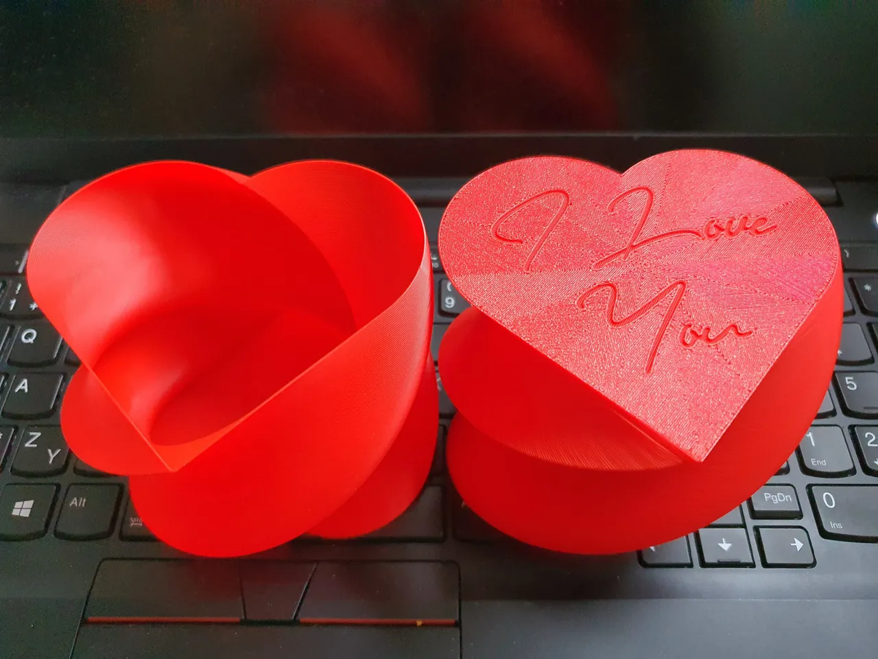 STL file Valentine Heart Cutters and Stamp 30 mm