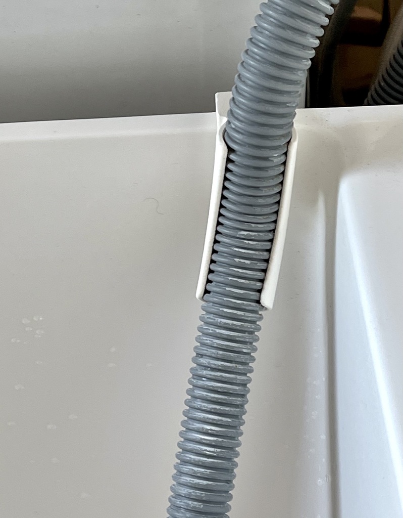 Utility Sink Clip for Washing Machine Drain Hose