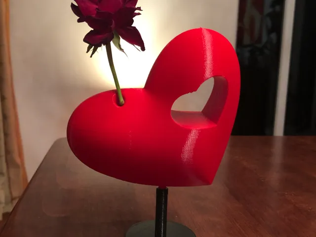 Valentines Heart for a Loveletter or red rose