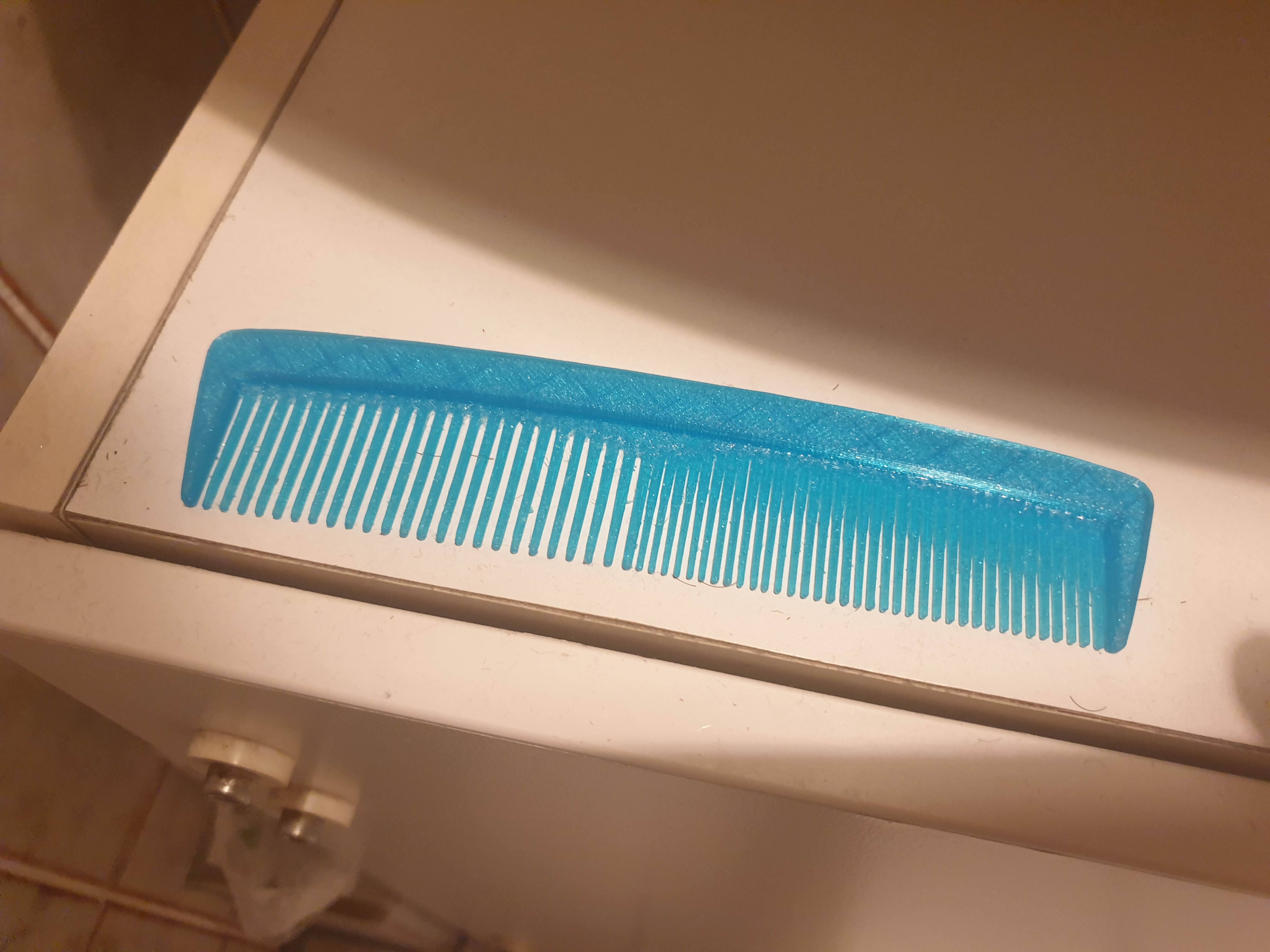 Miniatura 2 do modelo 3D Simple comb