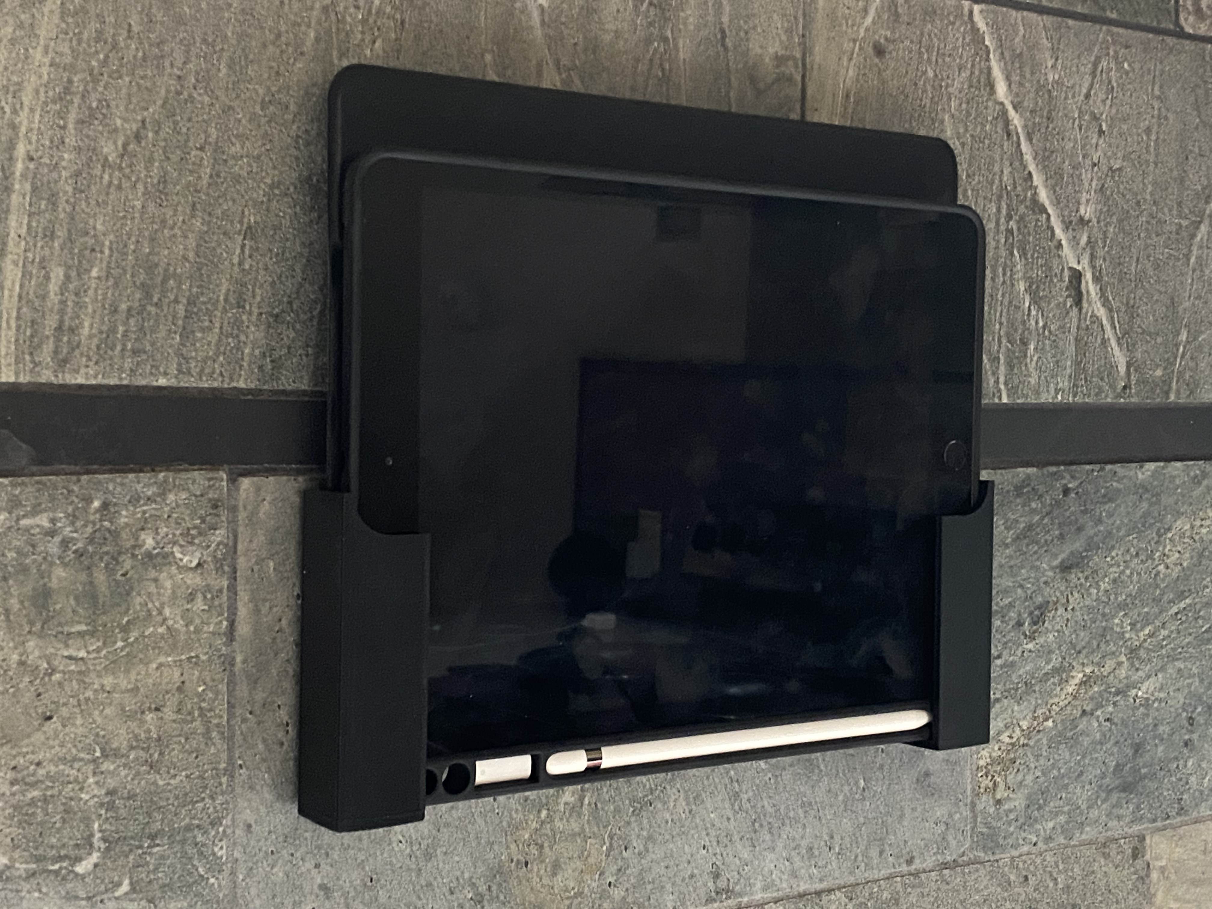 iPad Wall Mount for Command Strips — miniatura 2