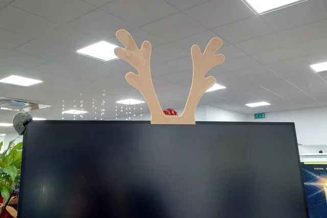 Screen Antlers