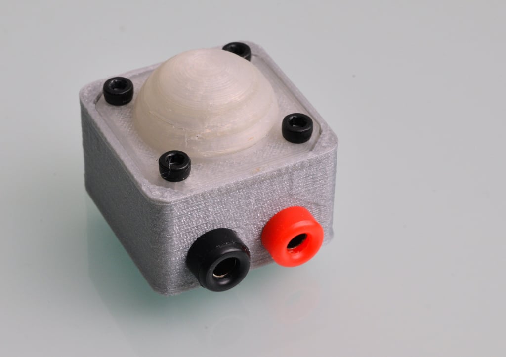 Miniatura 4 do modelo 3D Parametric and Customizable Project Enclosure