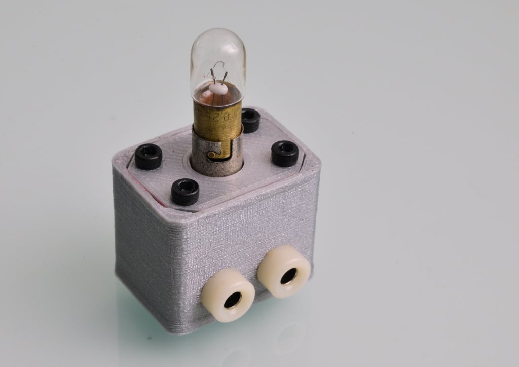 Miniatura 2 do modelo 3D Parametric and Customizable Project Enclosure