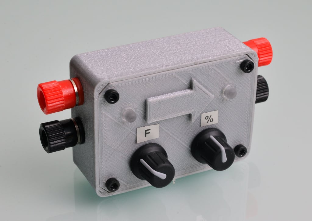 Miniatura 5 do modelo 3D Parametric and Customizable Project Enclosure