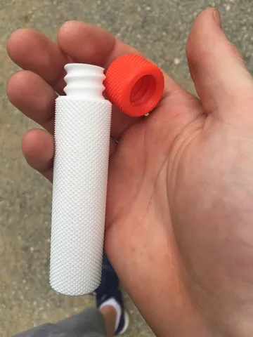 Knurled Container