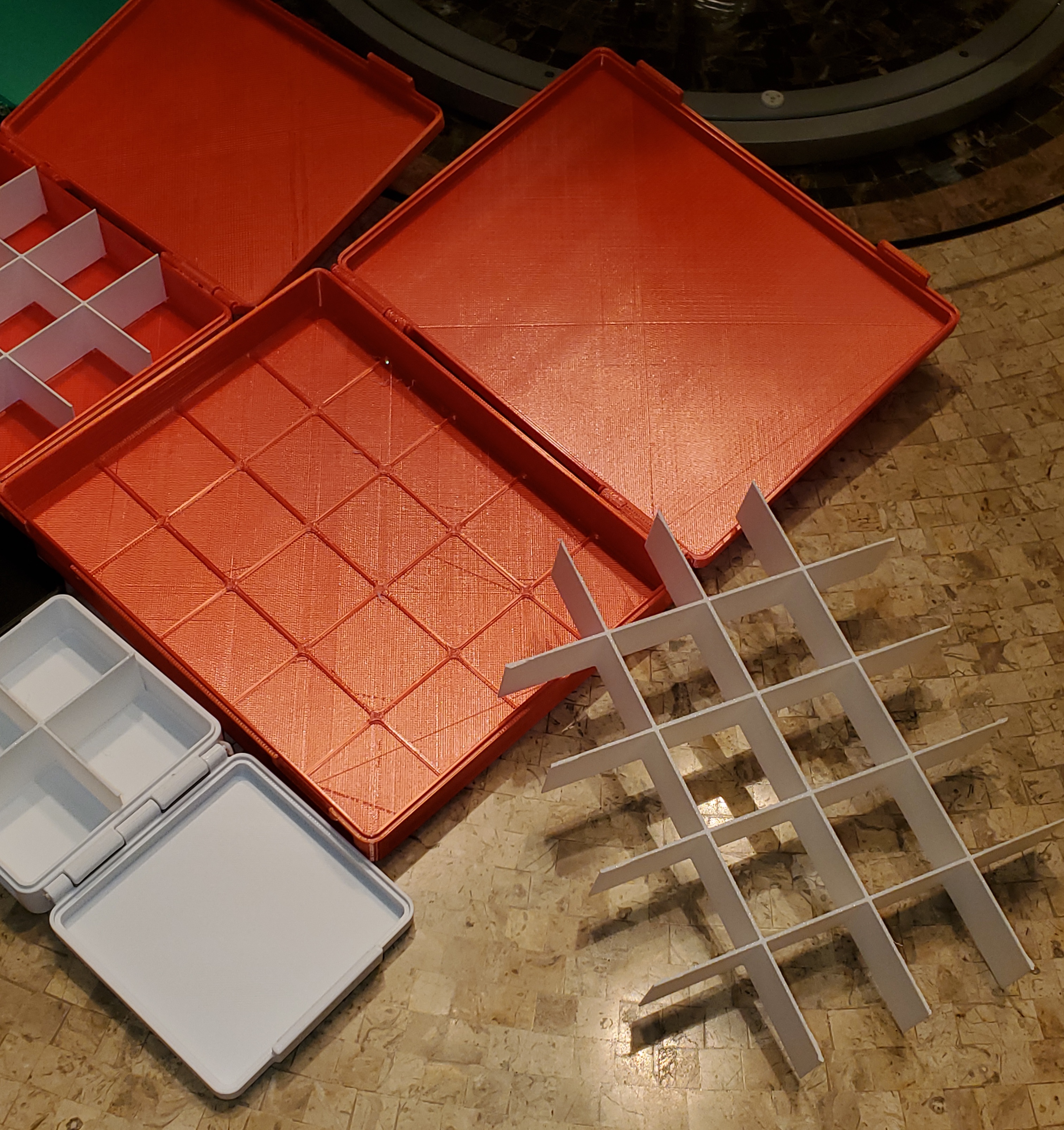 Small storage system - Remix - Egg crate dividers