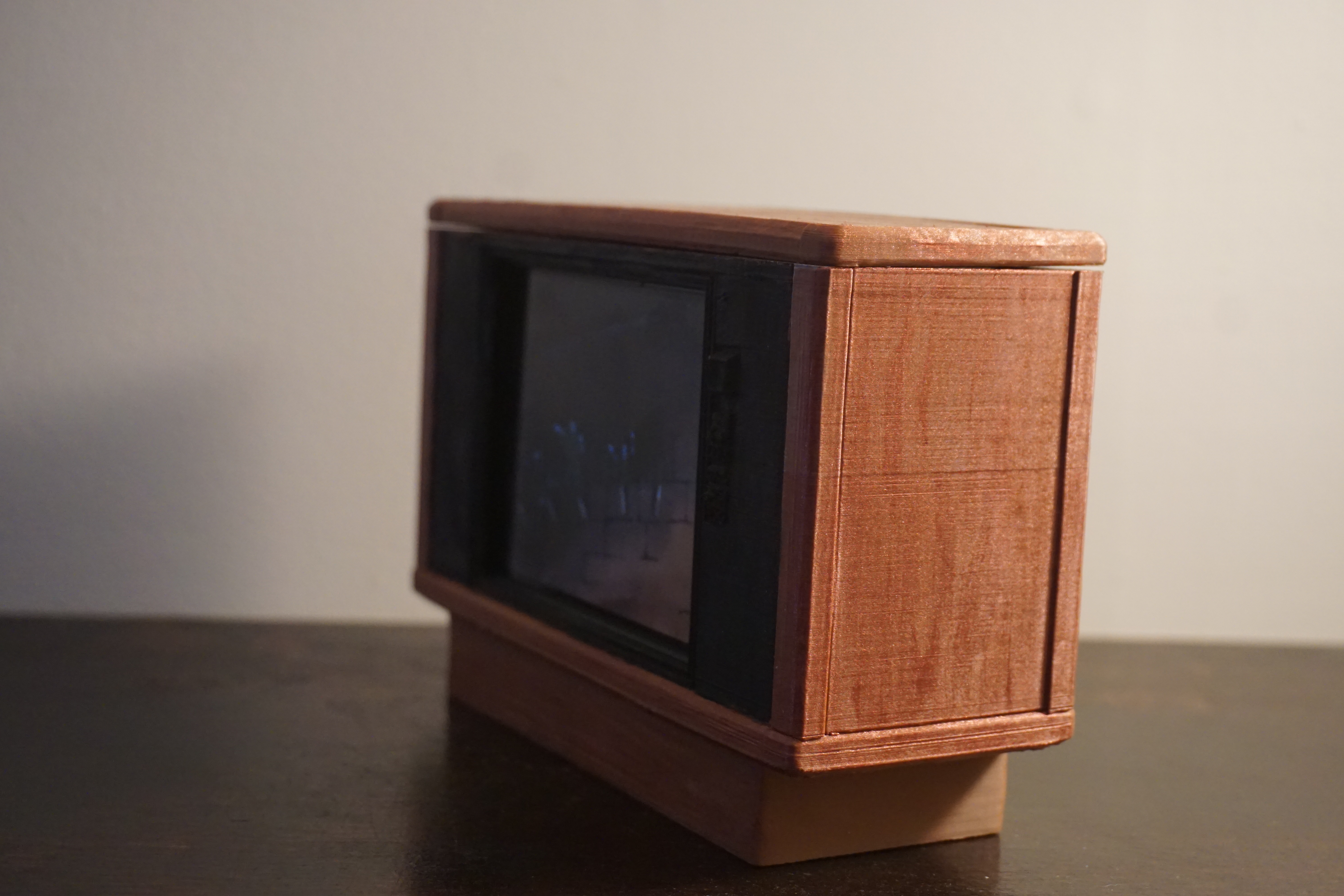 1980's Console TV desktop cell phone holder — miniatura 3