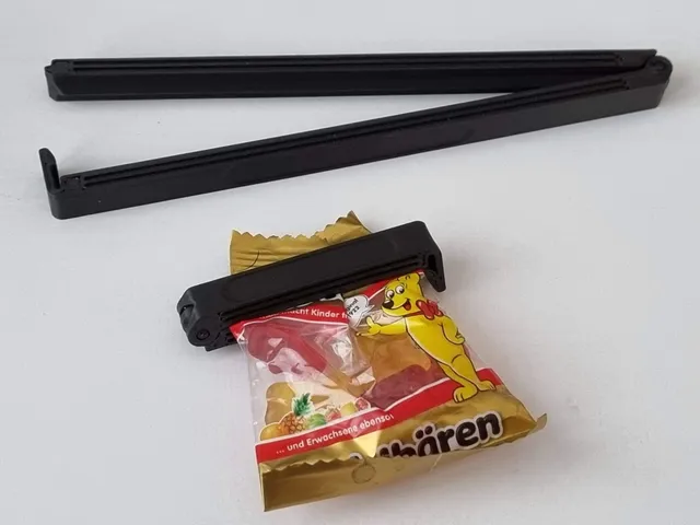 Print-in-place bag clip
