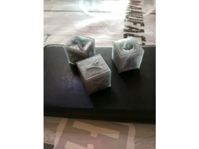 XYZ test and calibration cube