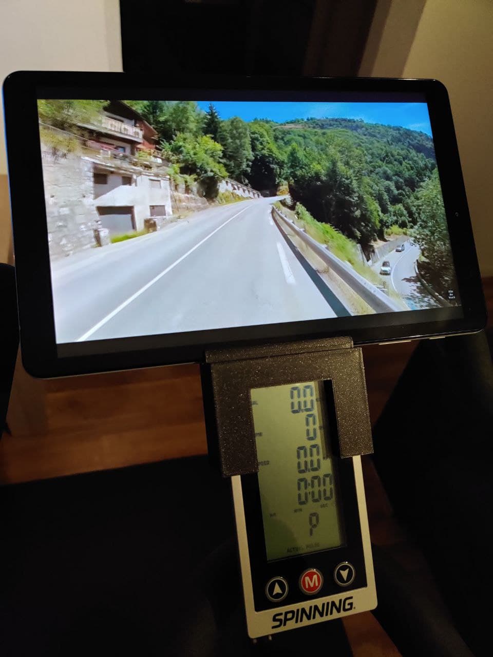 Phone/Tablet holder for spinning computer by Jurgen | Download free STL ...