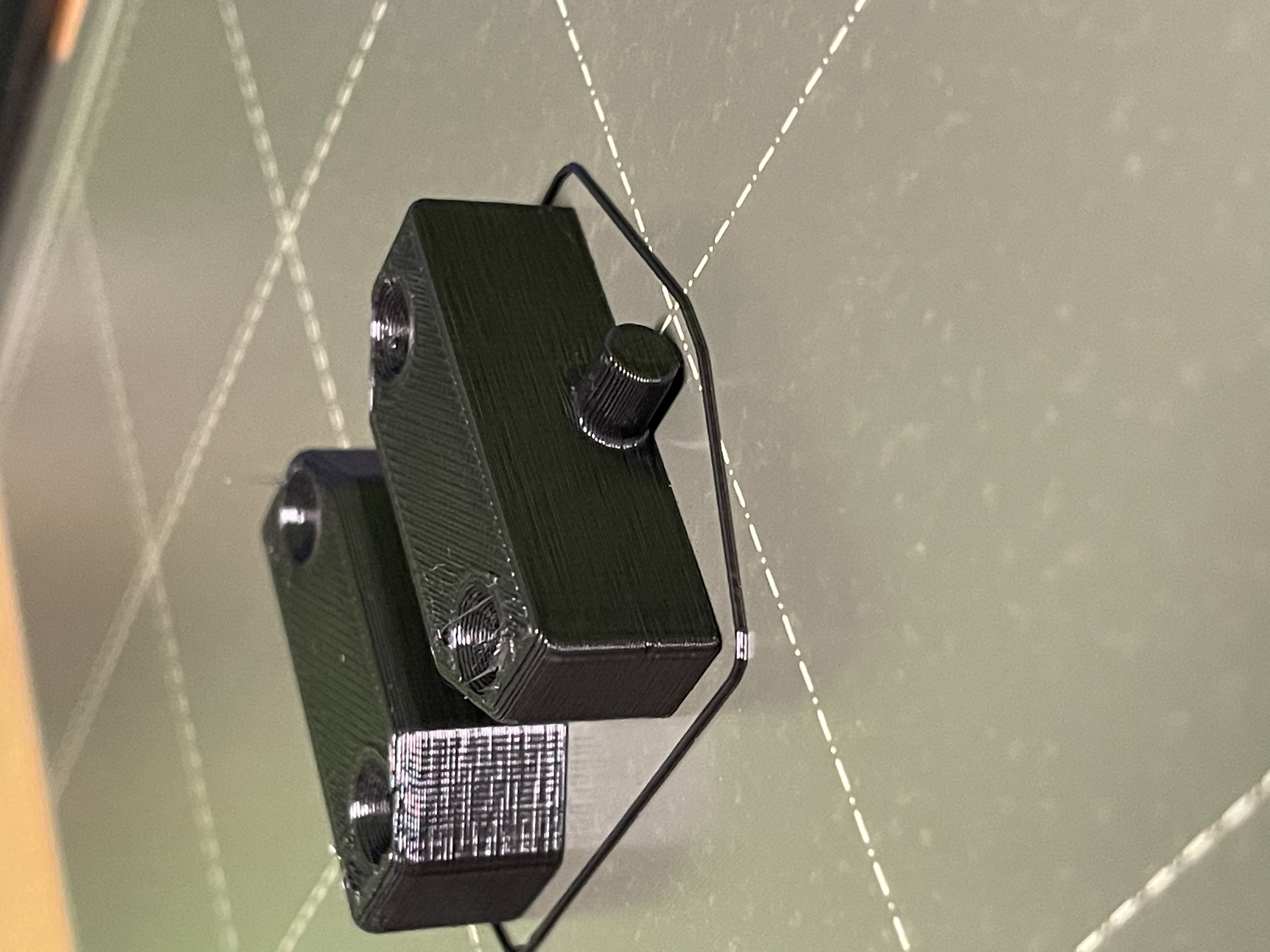 Holder for shelves / Fachbodenträger geschraubt